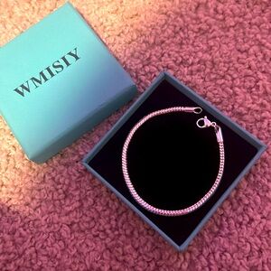 Cute silver chain for charms (SMALL WRISTS)